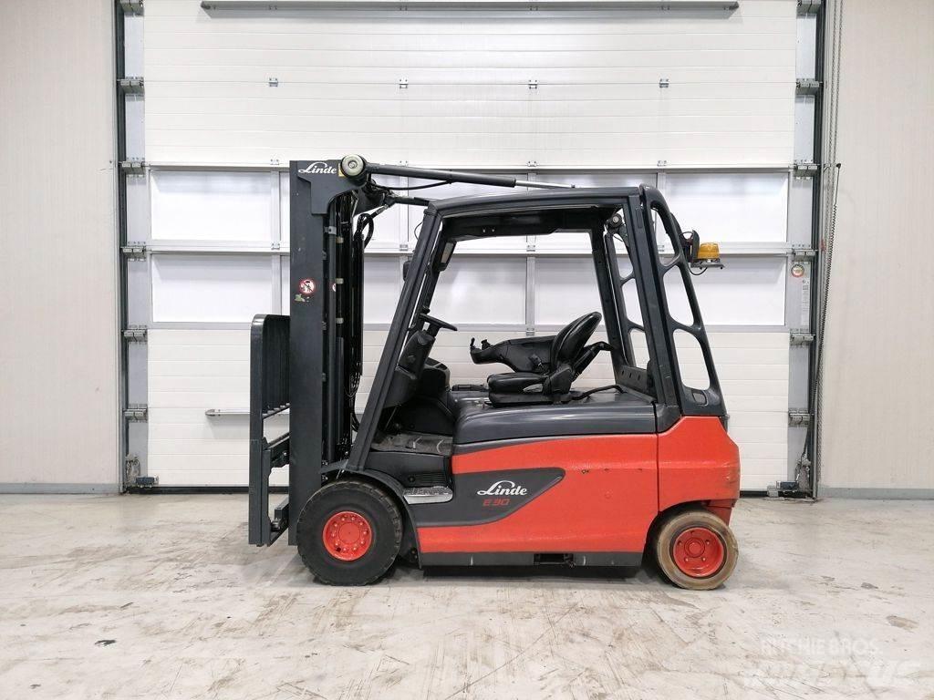 Linde E30L-01 Elektro Stapler