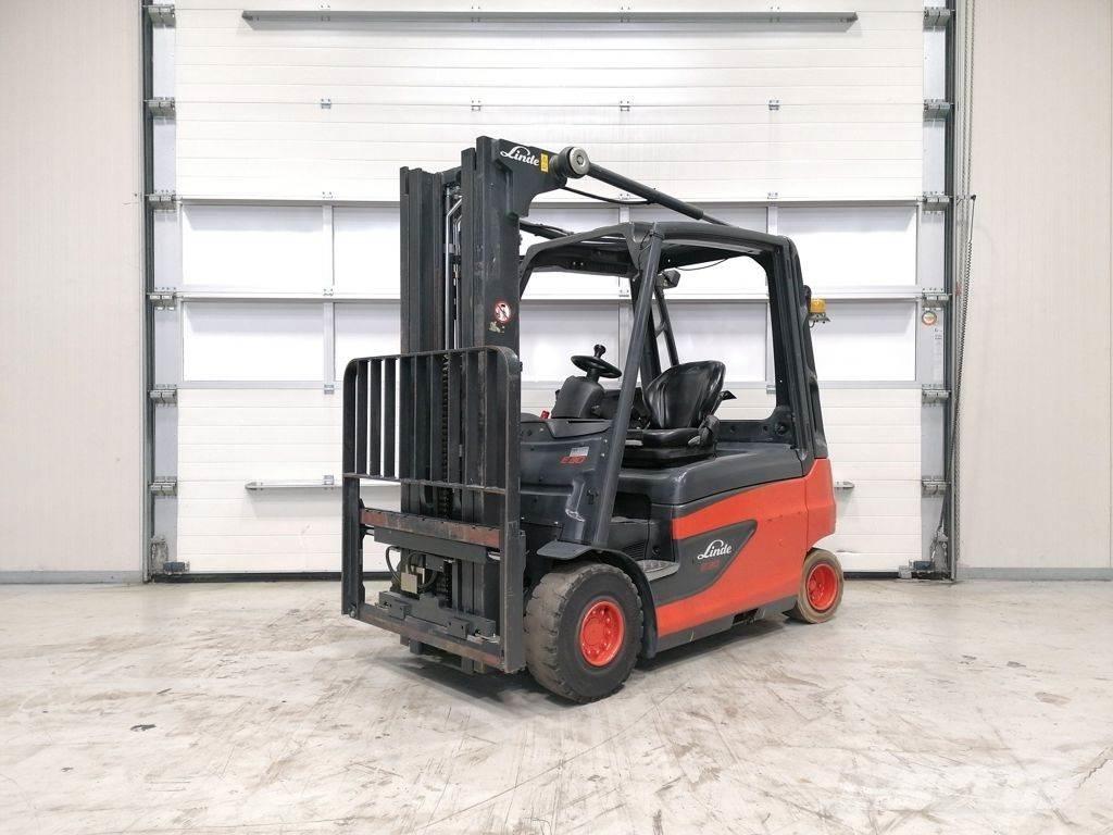 Linde E30L-01 Elektro Stapler