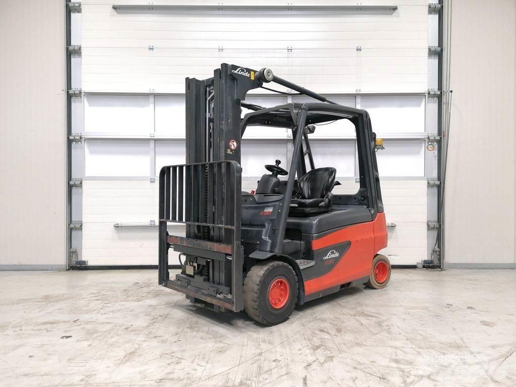 Linde E30L-01 Elektro Stapler