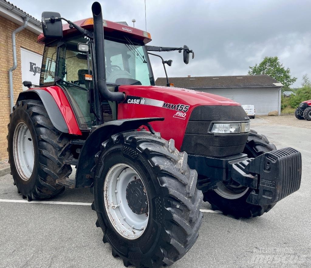 Case IH MXM 155 Pro Traktoren