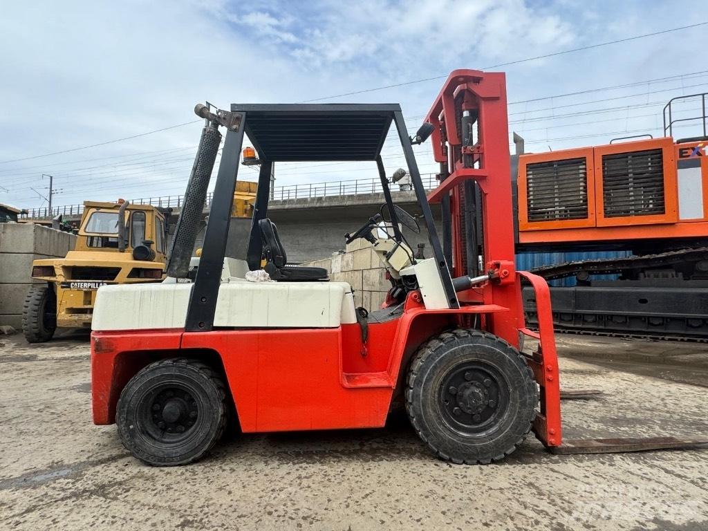 Nissan WF03A35U Diesel Stapler