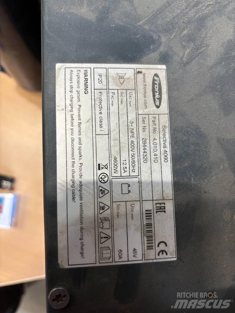 Linde R14/1120 Schubmaststapler