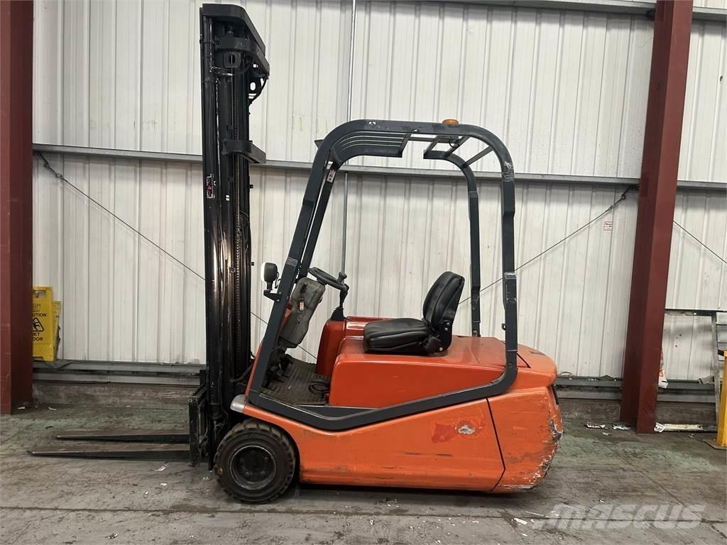 BT CBE2.0T Elektro Stapler
