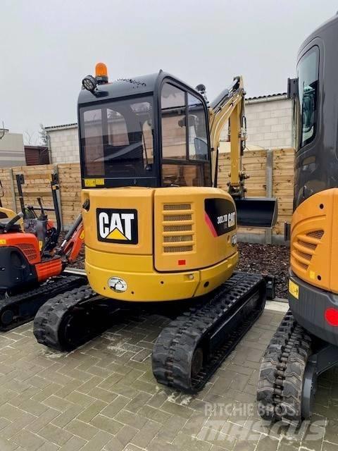 CAT 302.7 D CR Minibagger < 7t