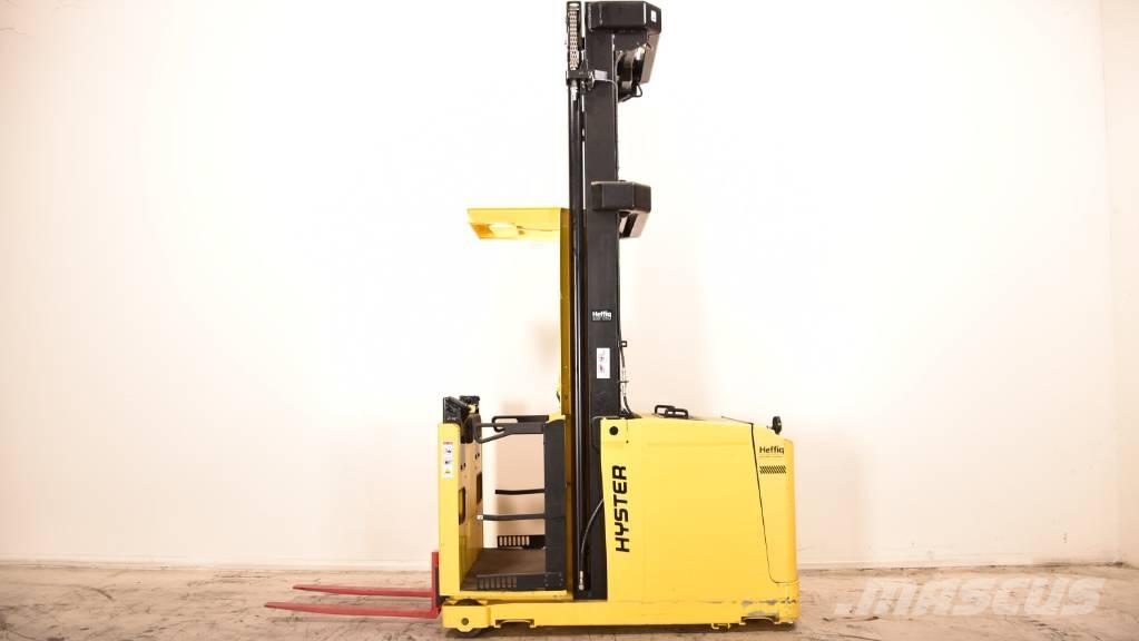 Hyster K1.0H Mittelhub-Kommissionierer