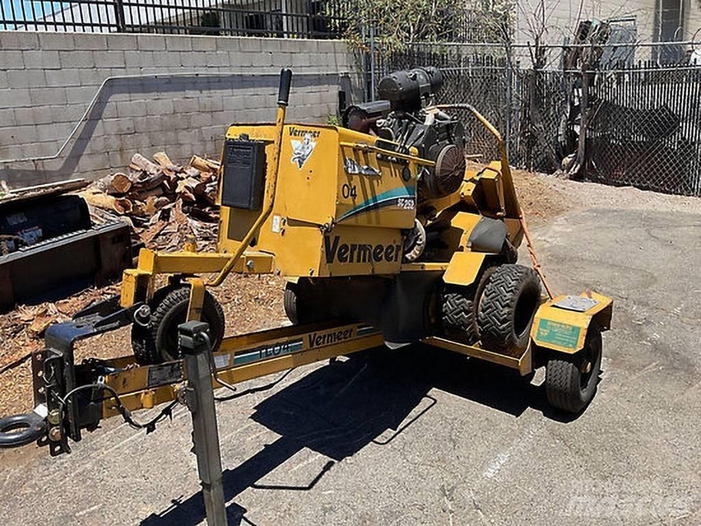 Vermeer SC252 Baumstumpffräsen