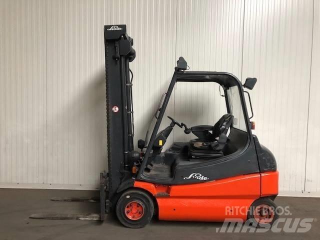Linde E25-02 Elektro Stapler