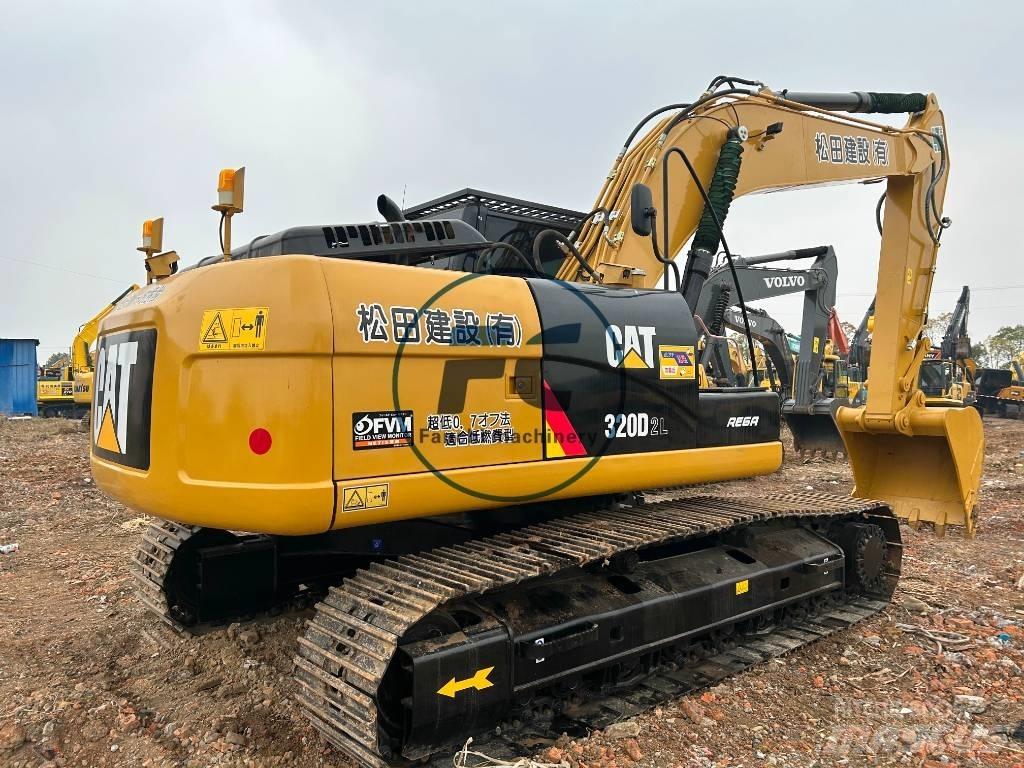 CAT 320 D2L Raupenbagger