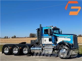 Kenworth W 900 Sattelzugmaschinen