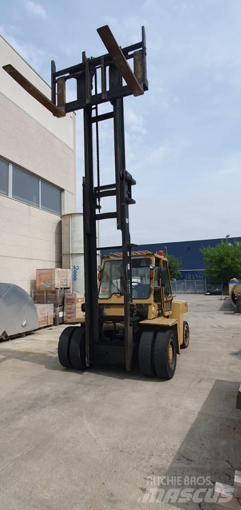CAT DP 80 Diesel Stapler