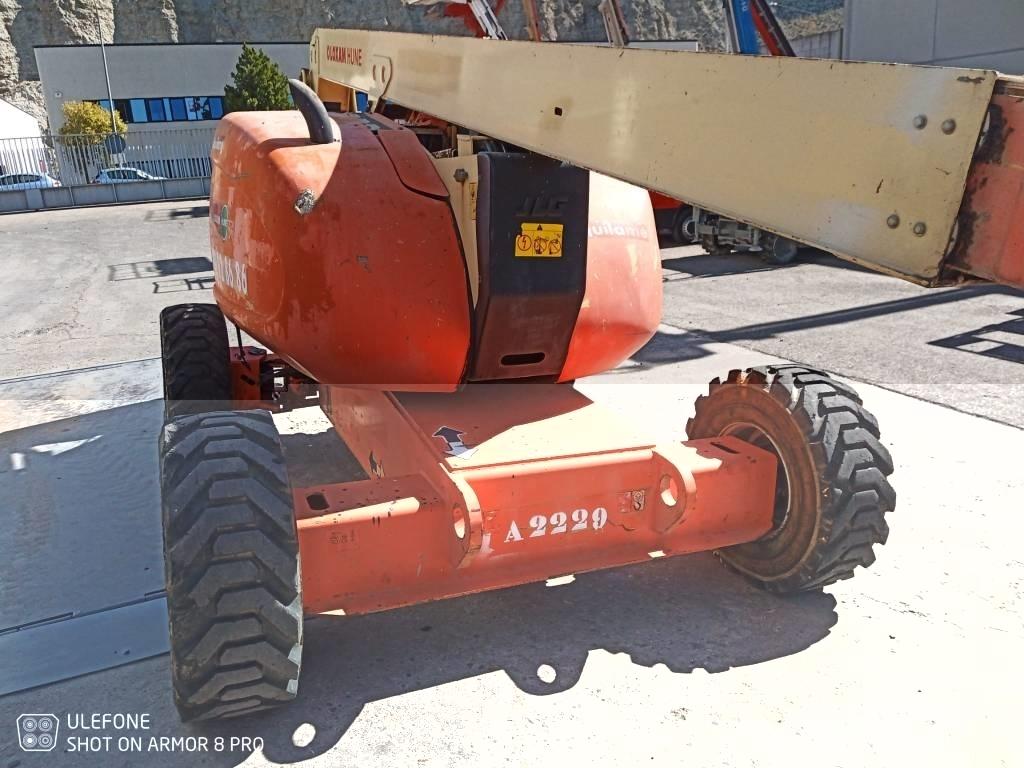 JLG 600 AJ Gelenkteleskoparbeitsbühnen