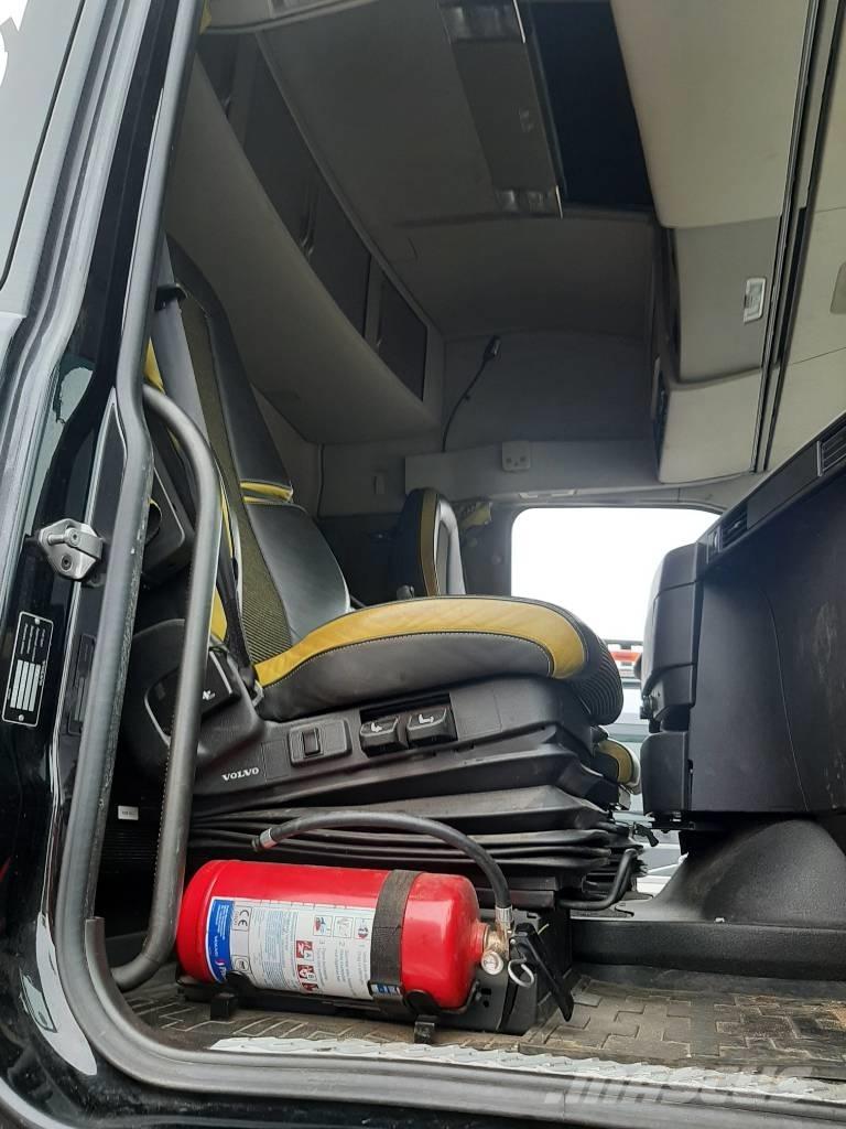 Volvo FH 16 Holzfahrzeuge