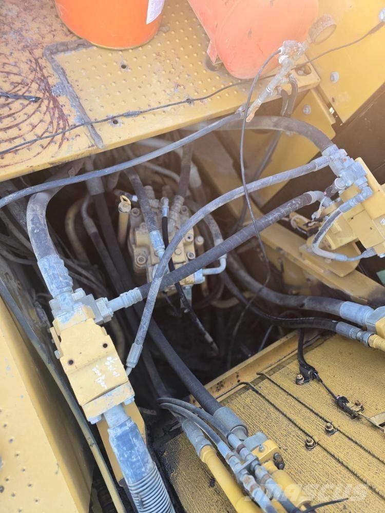 CAT 330FL Raupenbagger