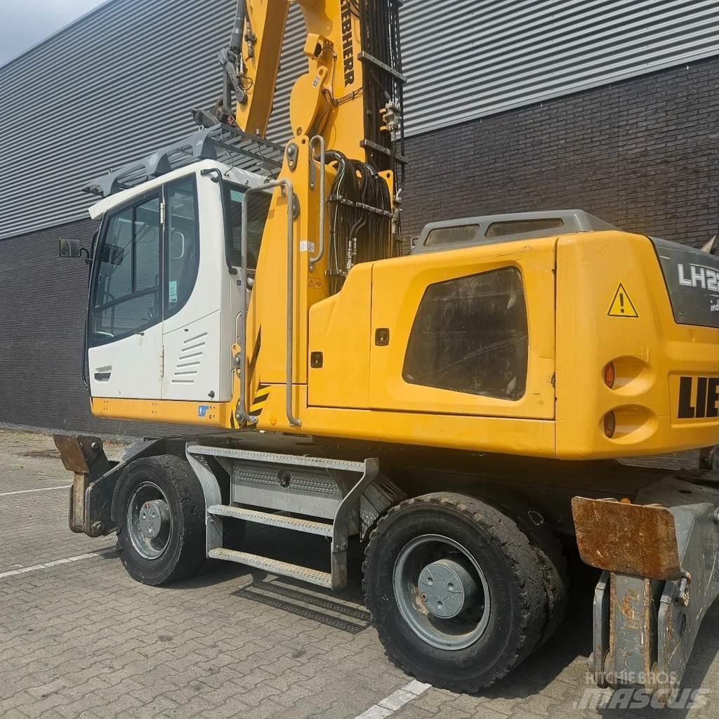 Liebherr LH22 Materialumschlag