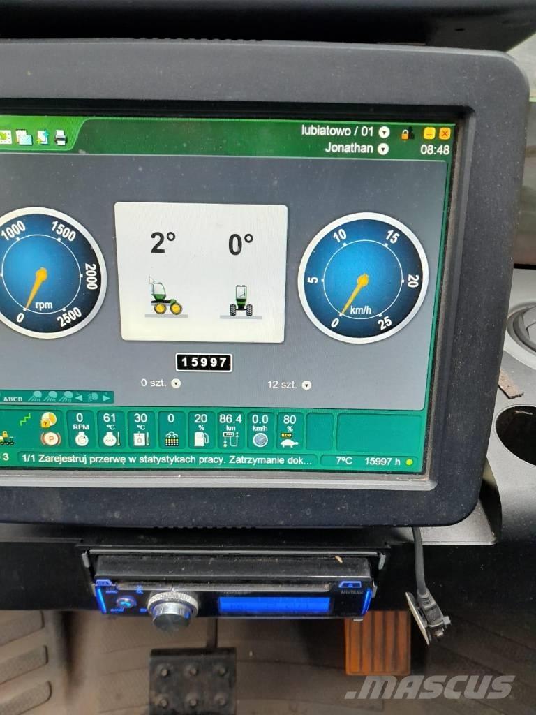John Deere 1110 E Forwarder