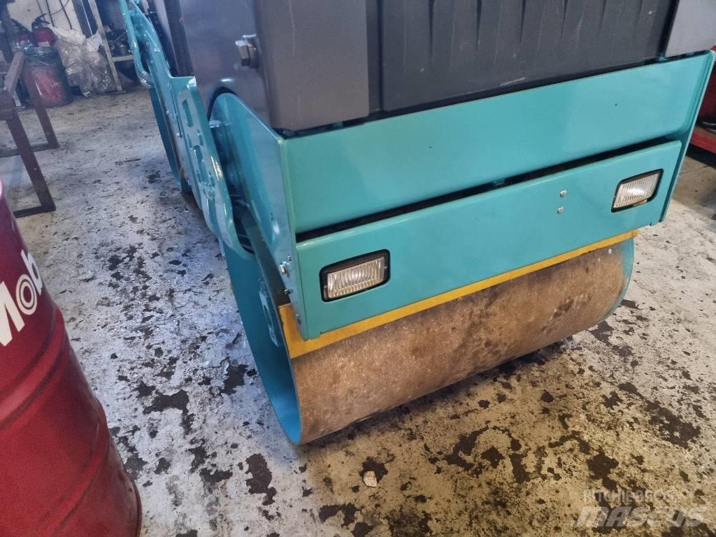 Bomag BW 100 AD-4 Tandemwalzen