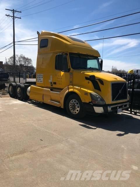 Volvo VNL Sattelzugmaschinen