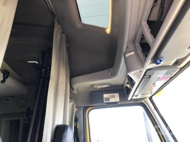 Volvo VNL Sattelzugmaschinen