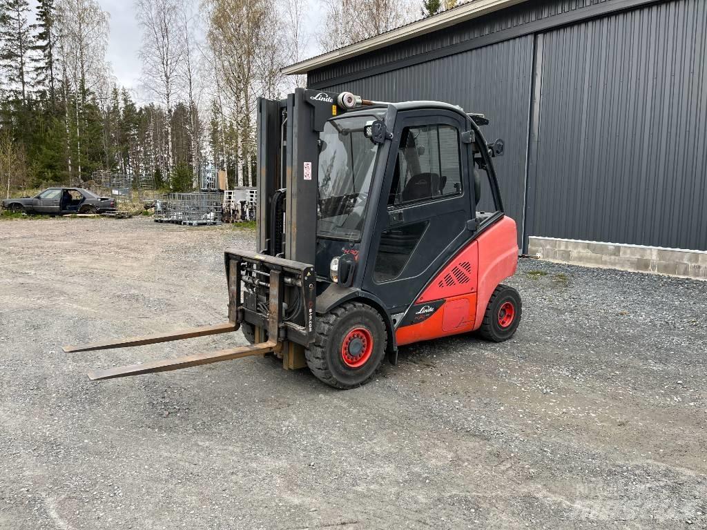 Linde H30D-02 Diesel Stapler