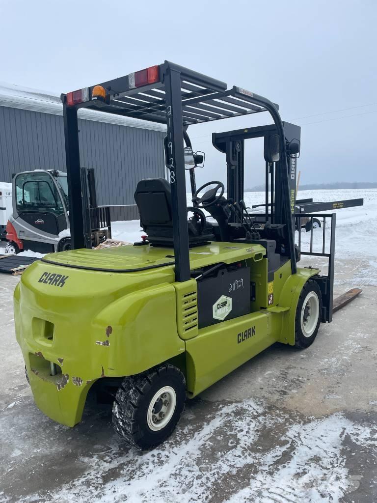 Clark GEX 50 Elektro Stapler