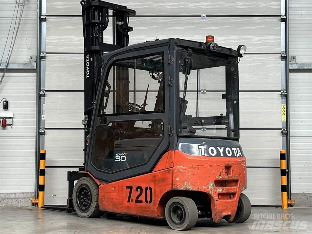 Toyota 8FBMT30 Elektro Stapler