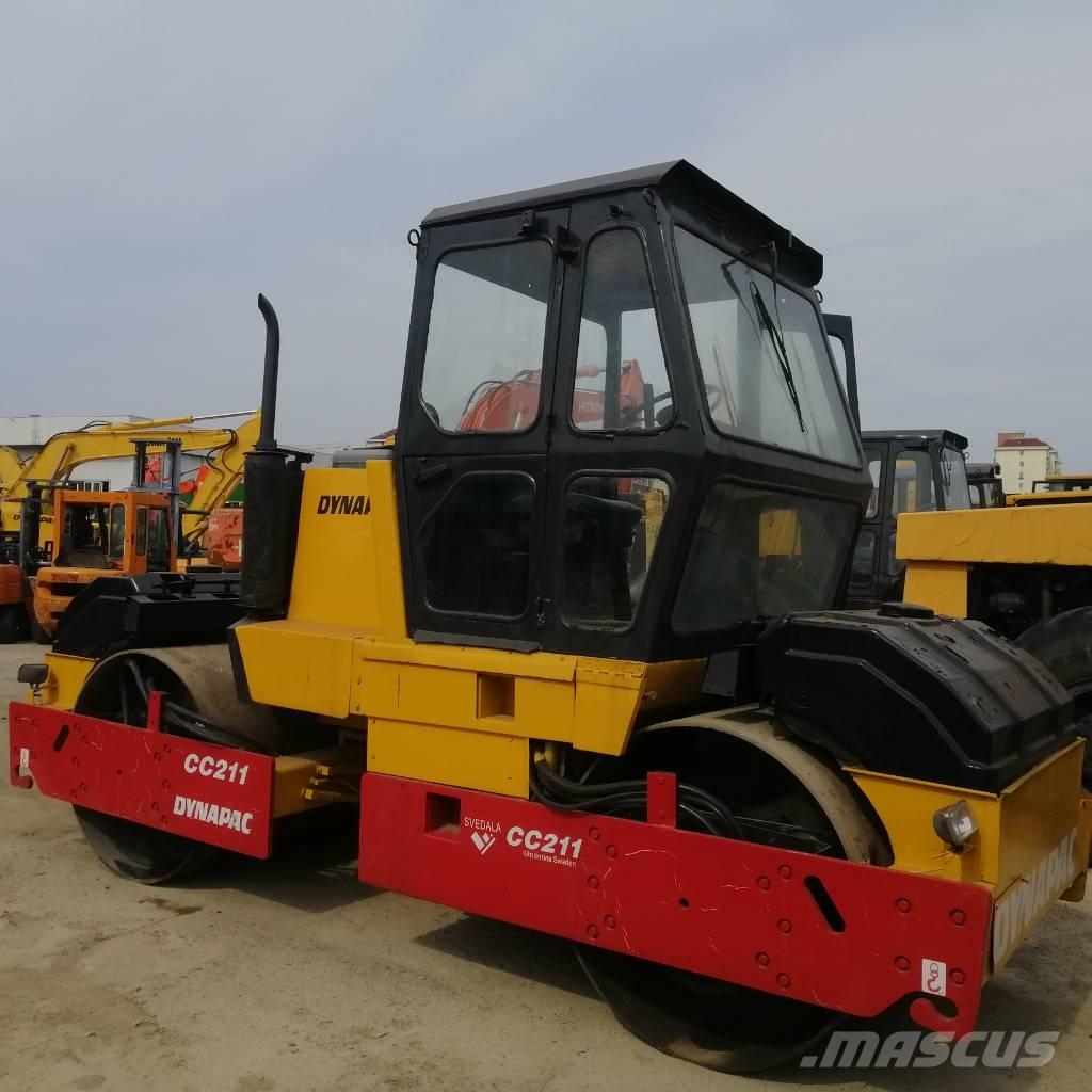 Dynapac CC 211 Tandemwalzen