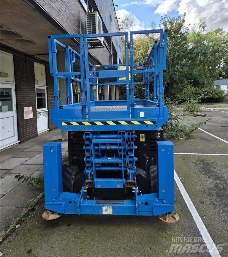 Genie GS 3369 RT Scheren-Arbeitsbühnen