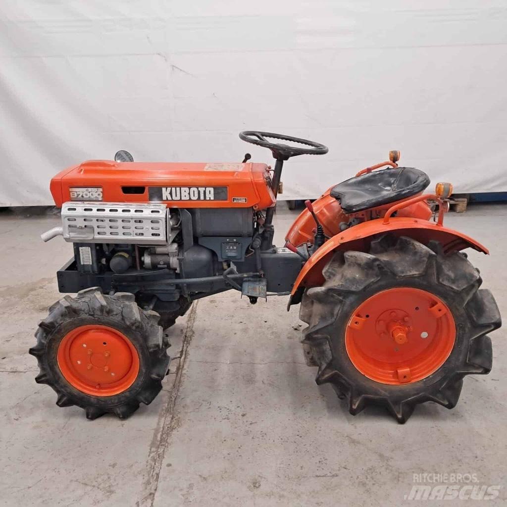 Kubota B 7000 Traktoren