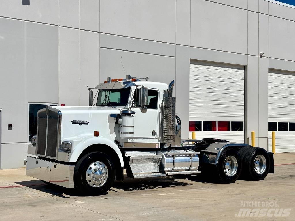Kenworth W 900 Sattelzugmaschinen