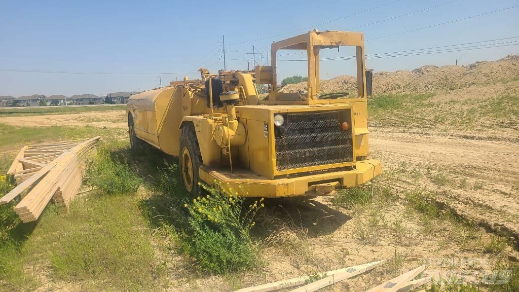 CAT 613 B Wassertanker