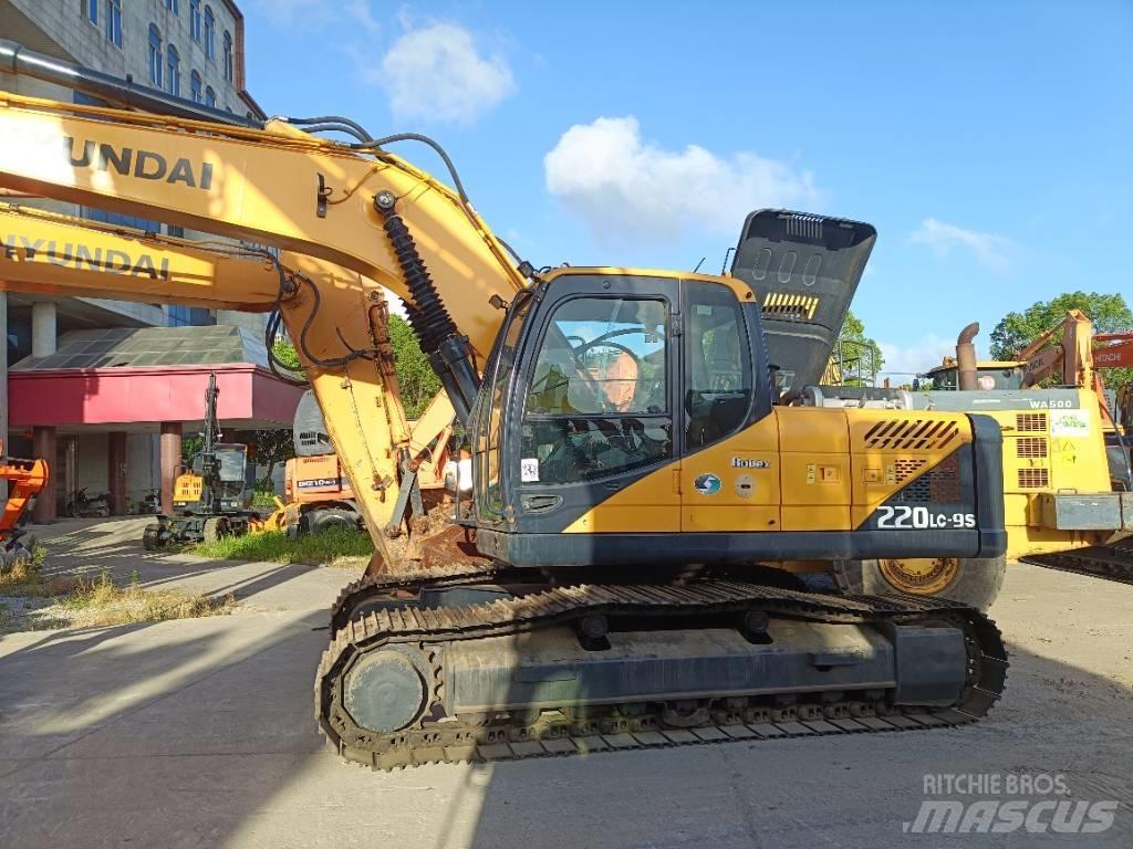 Hyundai R220LC-9S Raupenbagger