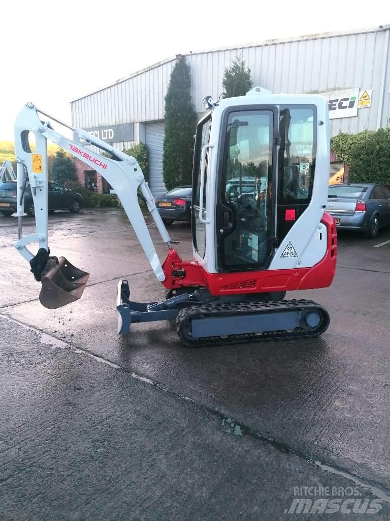 Takeuchi TB216 Minibagger < 7t