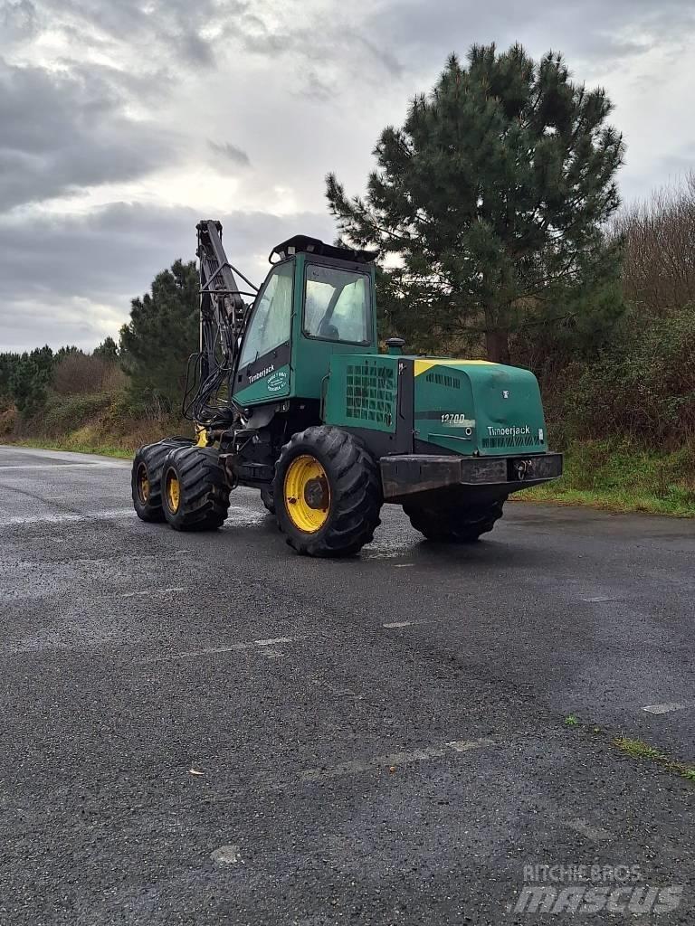 Timberjack 1270D Harvester
