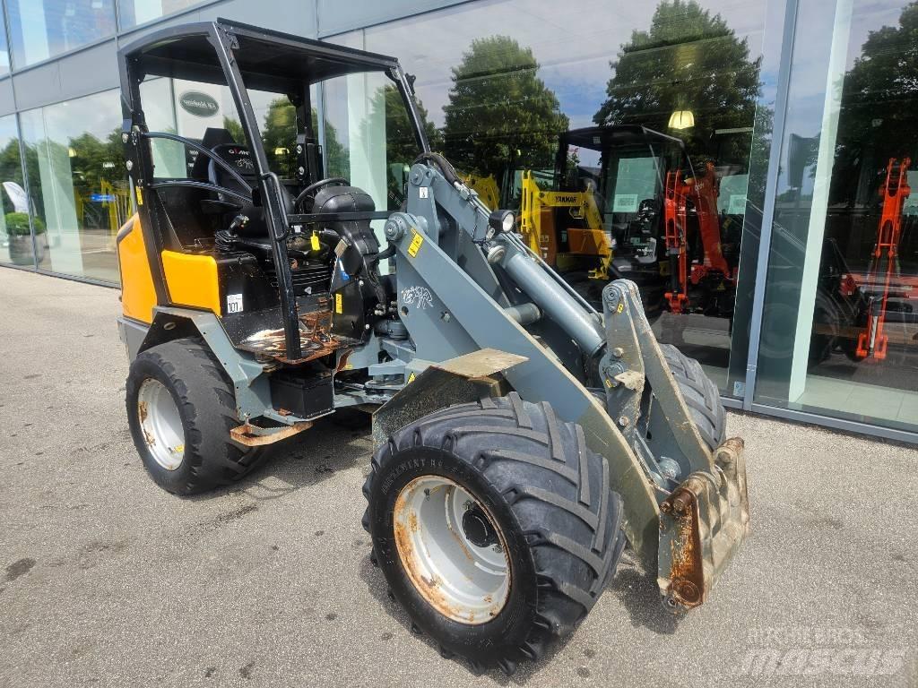 GiANT v5003 x-tra Minilader