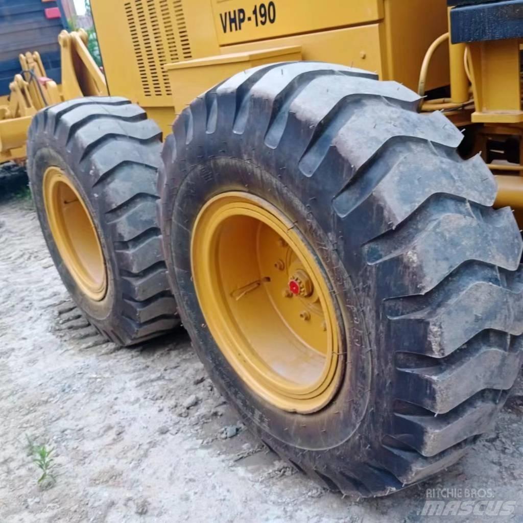 CAT 140 K Grader
