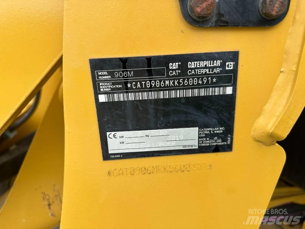 CAT 906 Radlader