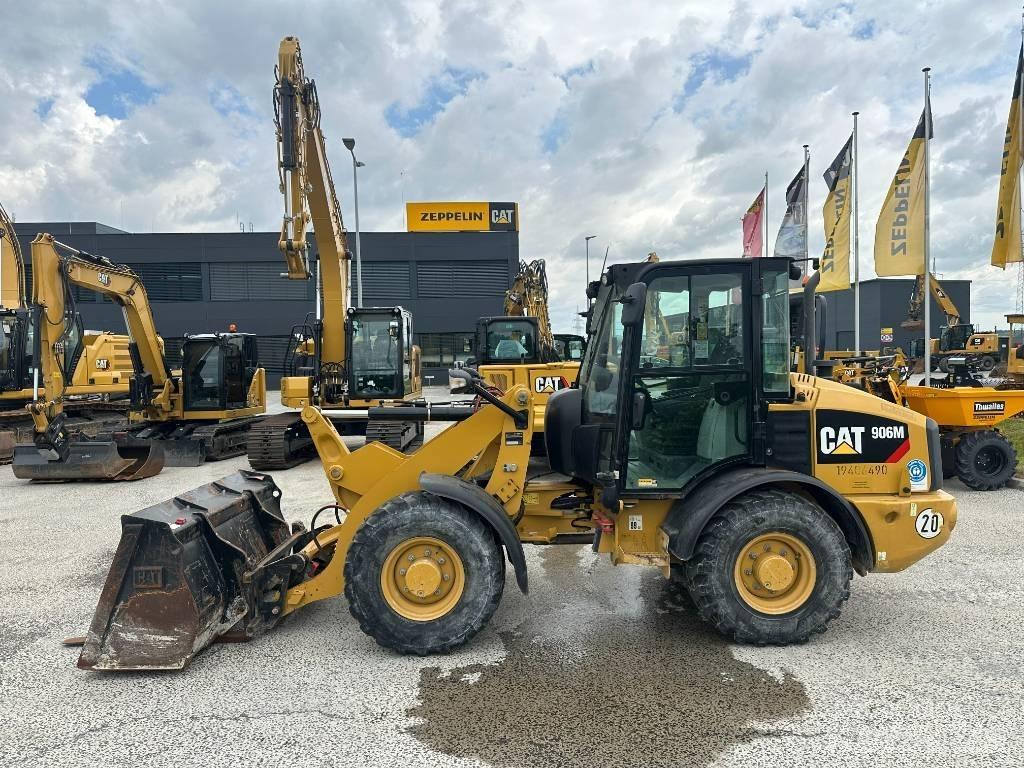 CAT 906 Radlader