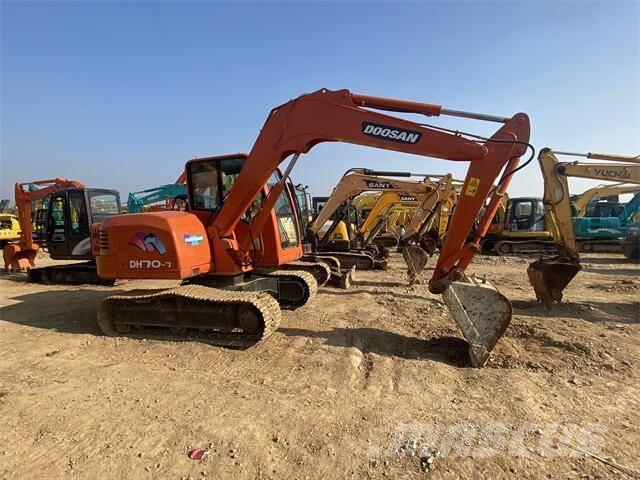 Doosan DH70-7 Raupenbagger