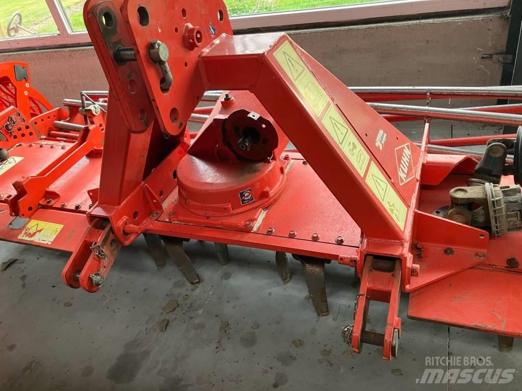 Kuhn HRB 303 Motoreggen / Rototiller