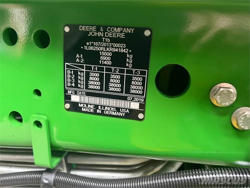 John Deere 6250R Traktoren
