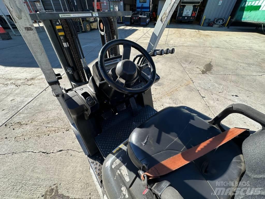Nissan MCP1 Andere Gabelstapler