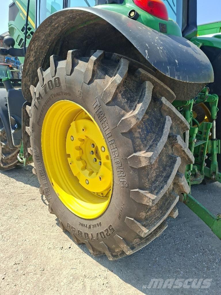 John Deere 6110M Traktoren