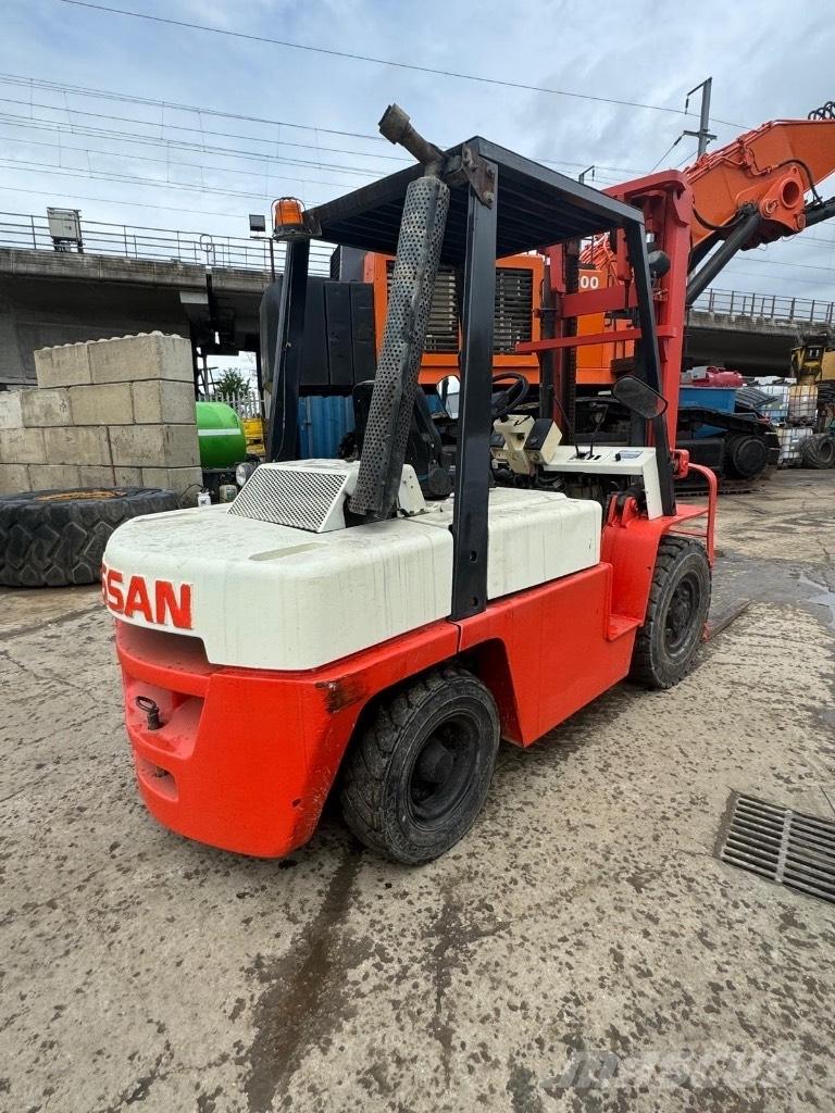 Nissan WF03A35U Diesel Stapler