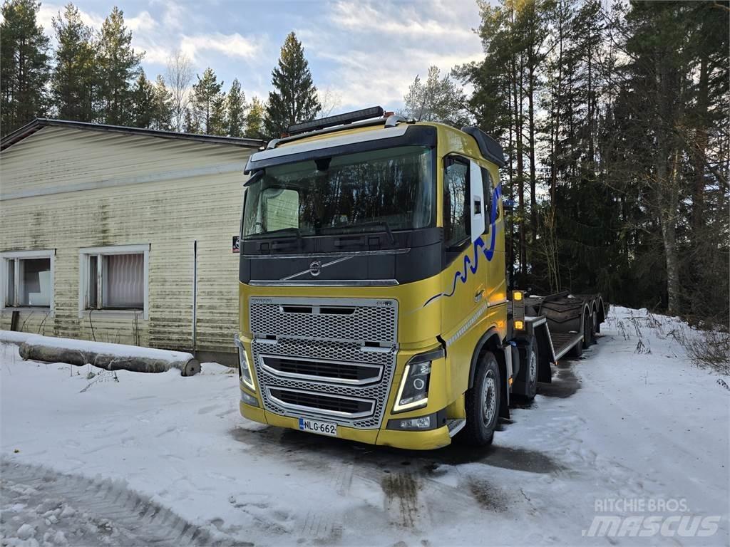 Volvo FH 16 750 Forsttransportfahrzeuge