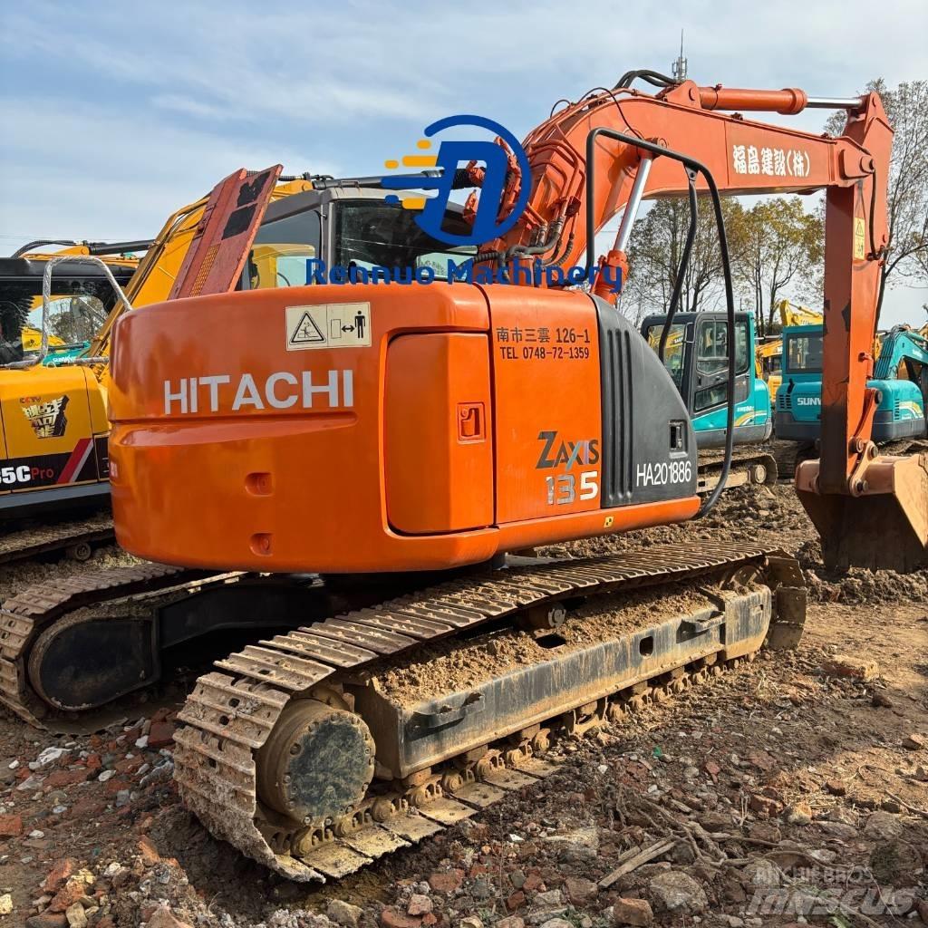 Hitachi ZX 135 US Raupenbagger