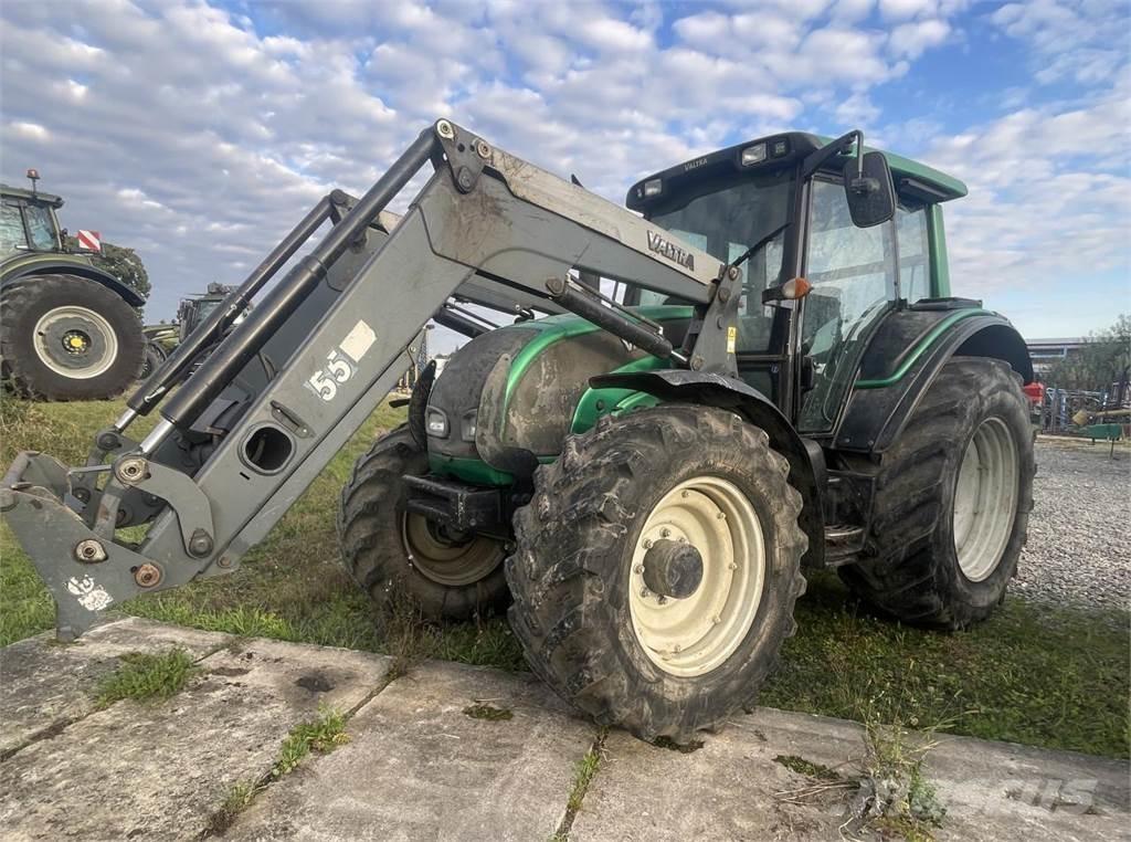 Valtra N 141 H Traktoren