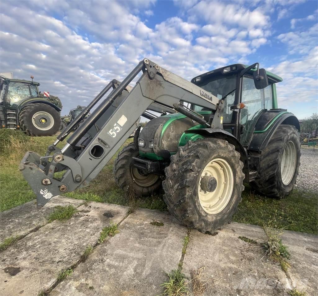 Valtra N 141 H Traktoren
