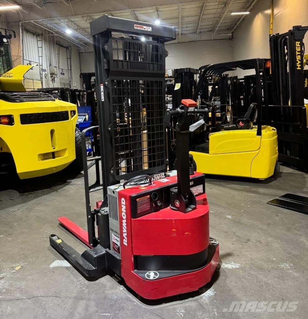 Raymond RSS40 Selbstfahrstapler