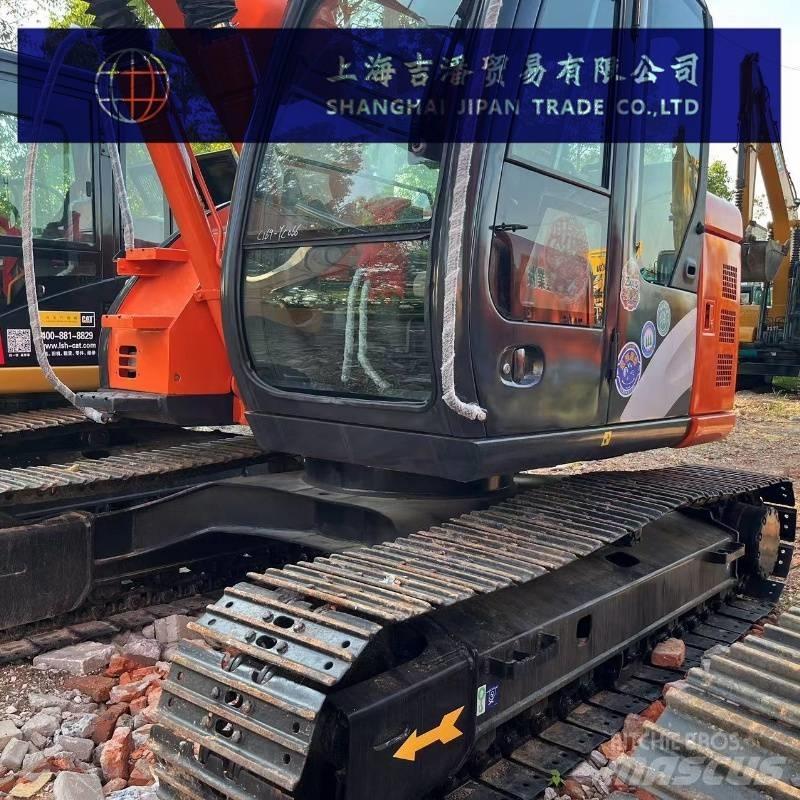 Hitachi ZX 135 Raupenbagger