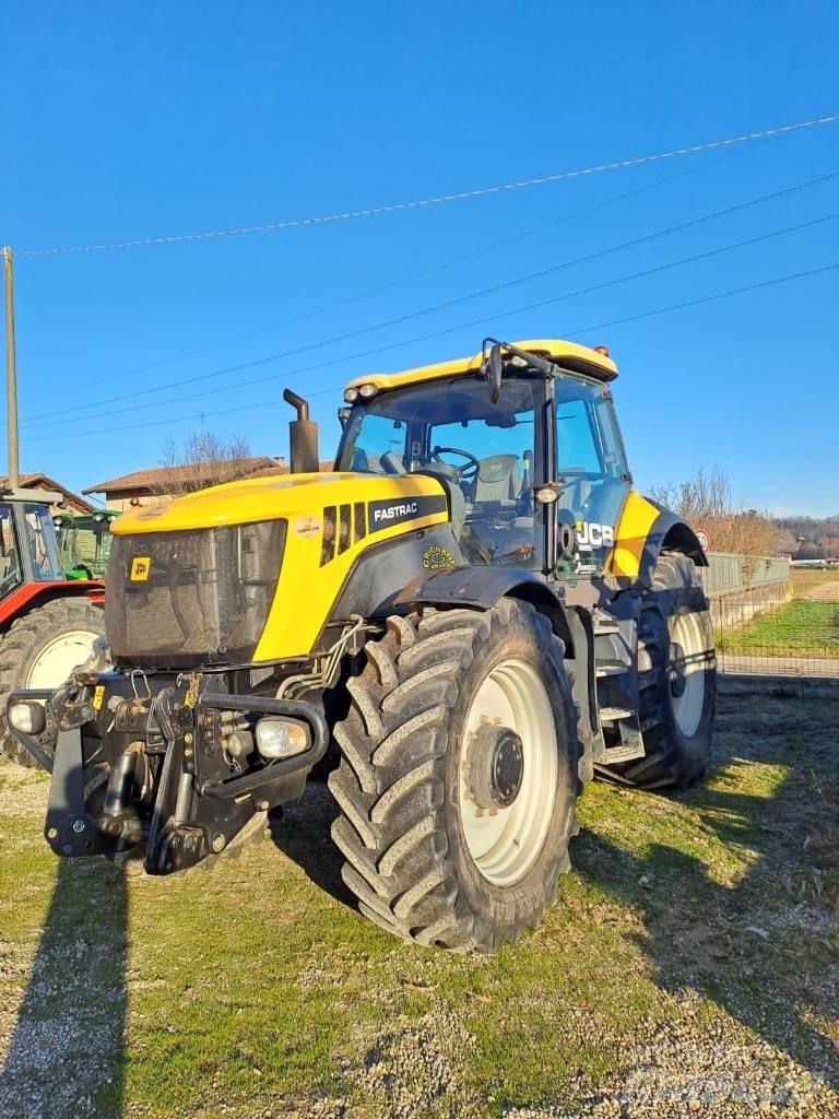 JCB Fastrac 8250 Traktoren